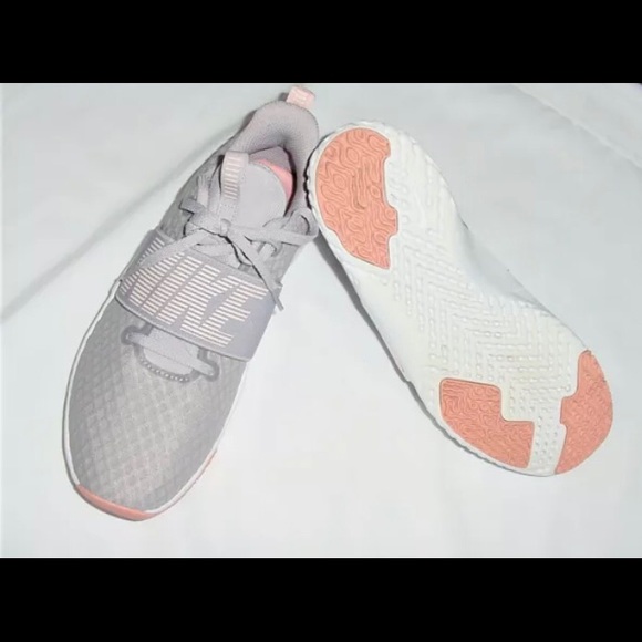 Nike Renew women’s size 7! - Picture 3 of 5